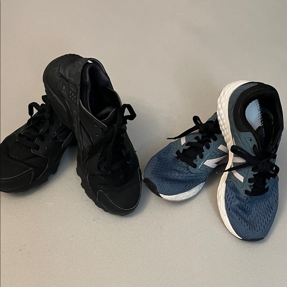 Nike Women’s Huarache and New Balance Sneakers- Size 5.5 - Picture 1 of 1